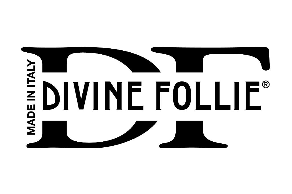 Divine Follie