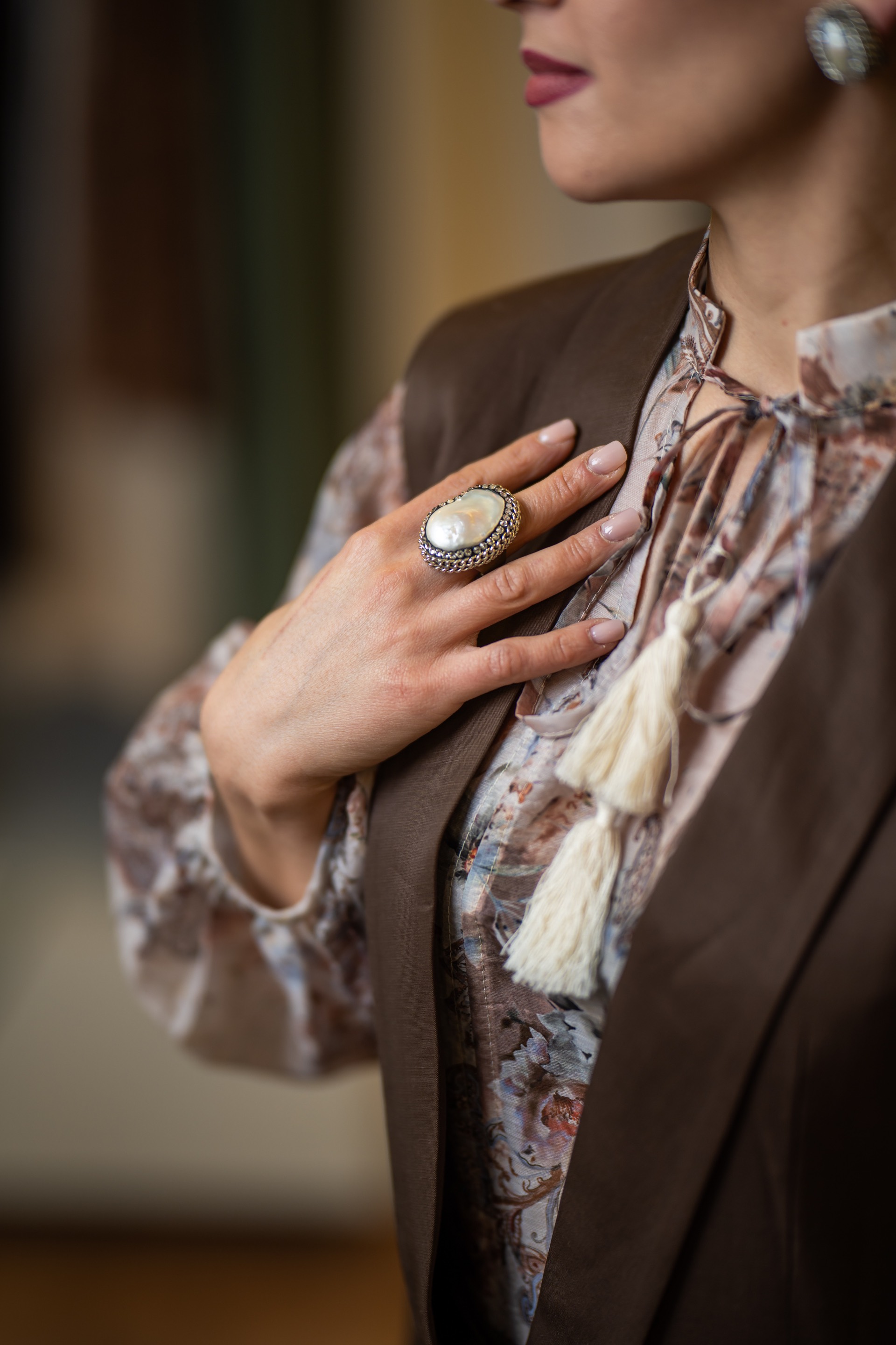 Anello con perla bianca 
